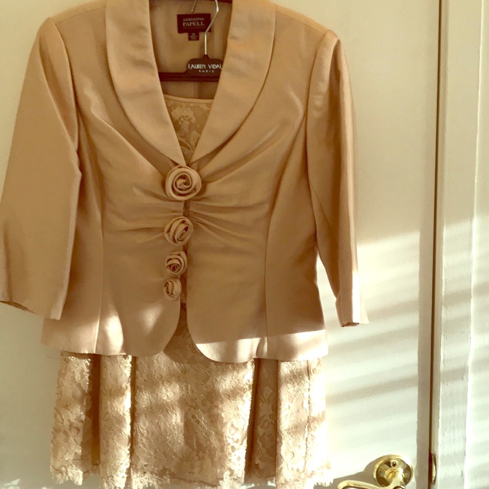 Gorgeous women's suit!
